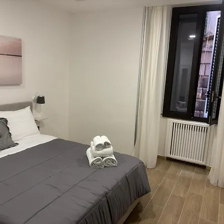 Pensjonat Residenza Trinita Neapol